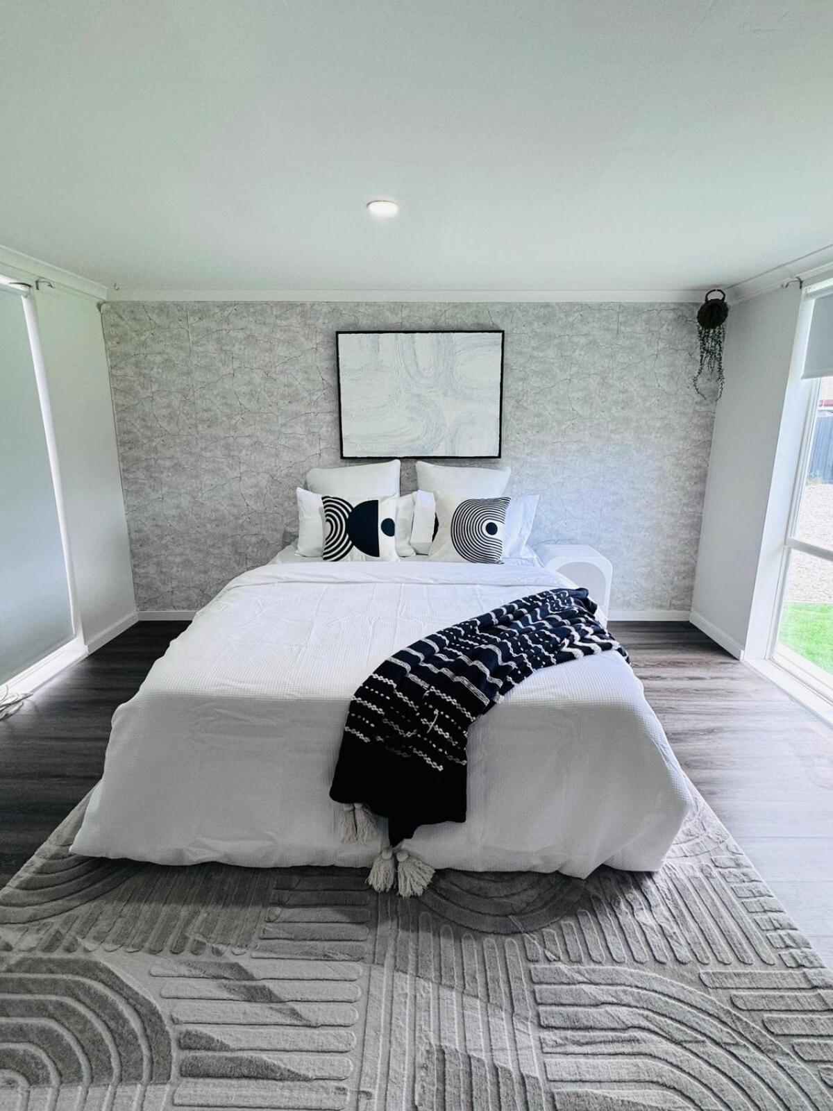 Modern Escape With Open Yard Holiday home