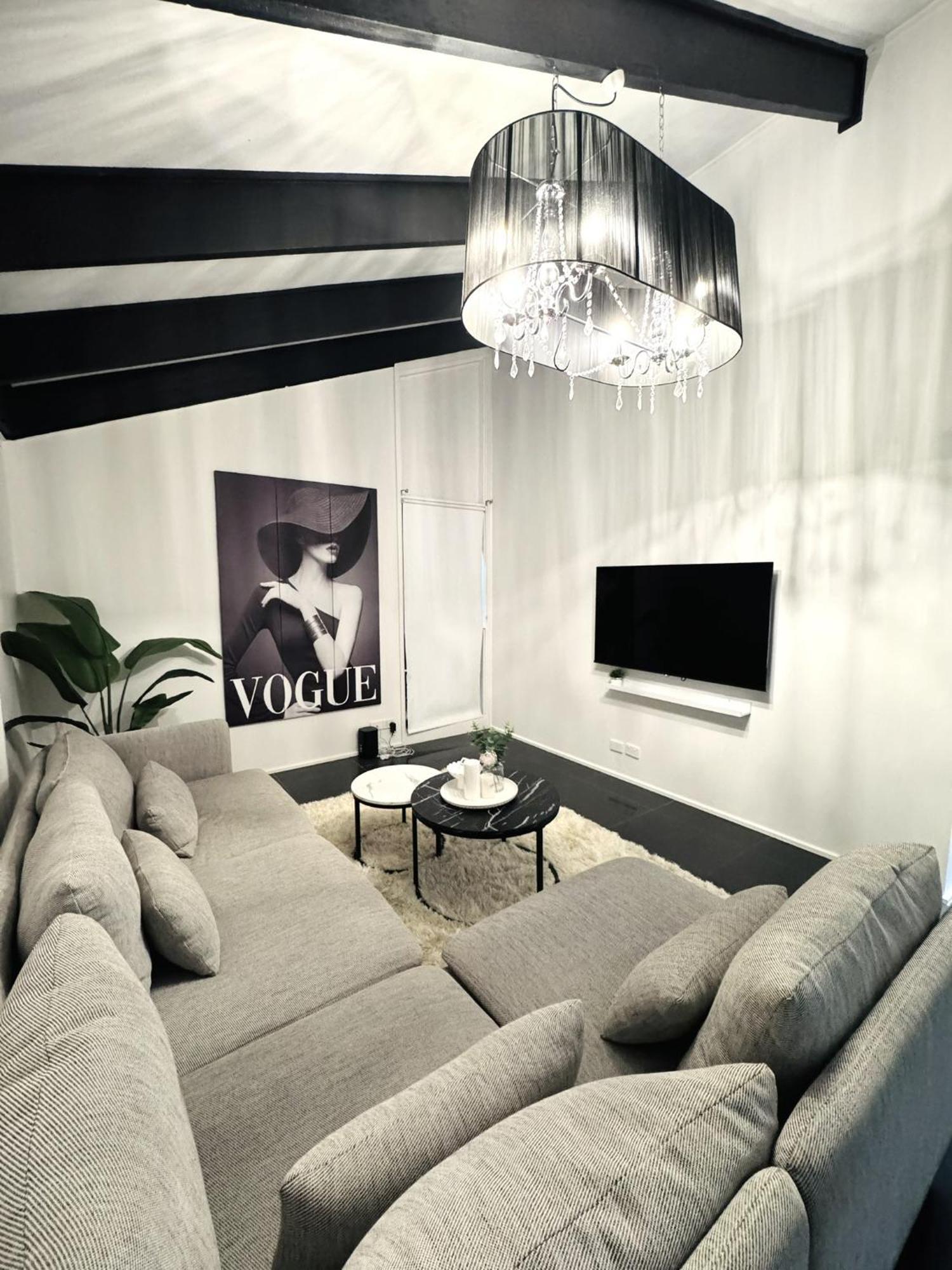 Modern Escape With Open Yard Holiday home Melton South